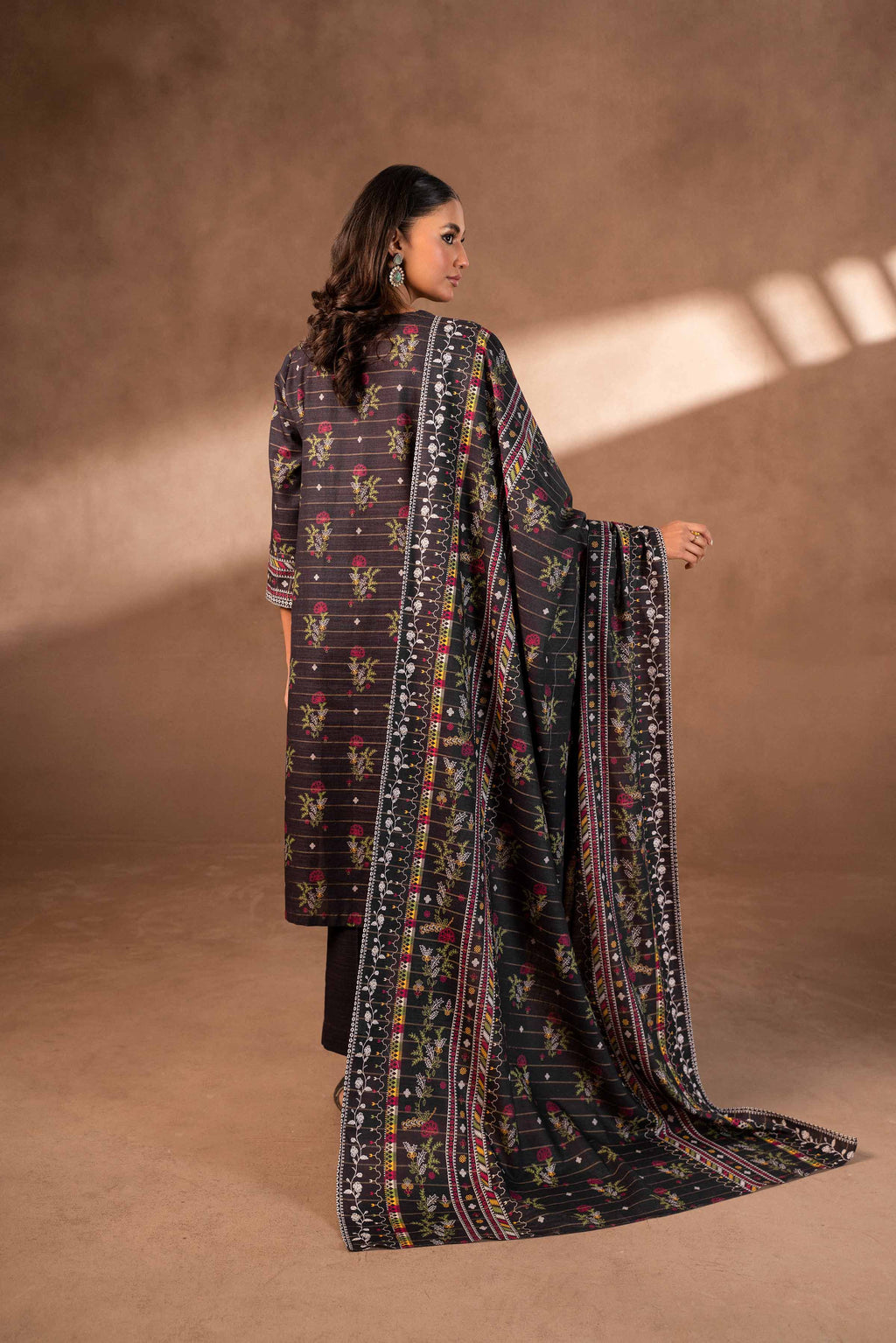 Nishat Winter Unstiched Khaddar 3 Piece - Printed Suit - 42306485-R