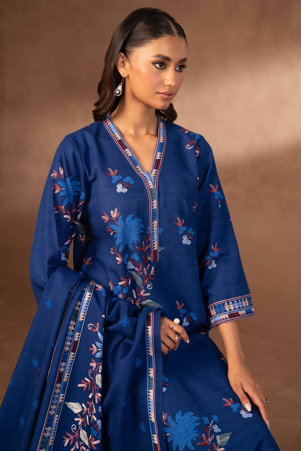 Nishat Winter Printed Khaddar Unstitched 3Pc Suit - 42306489-R