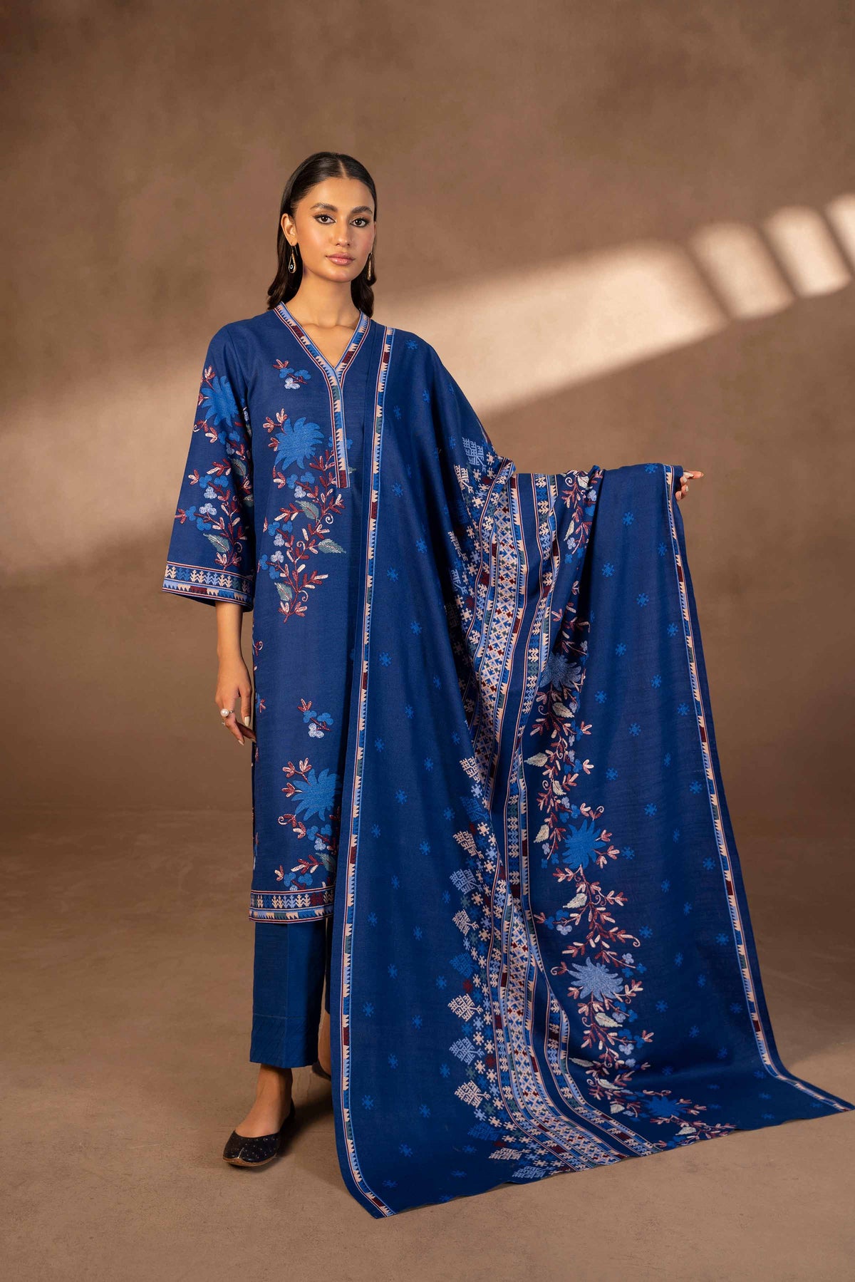 Nishat Winter Printed Khaddar Unstitched 3Pc Suit - 42306489-R