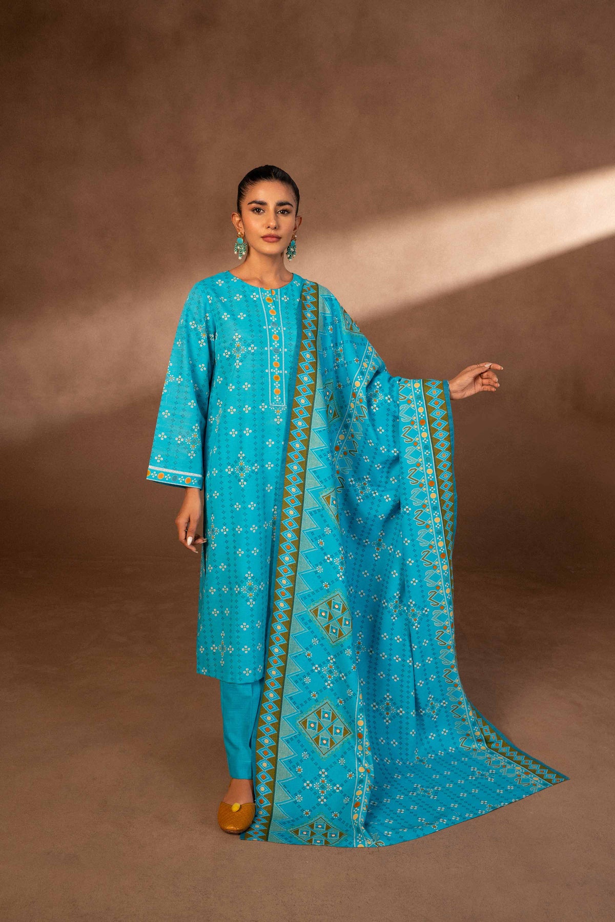 Nishat Winter Unstiched Khaddar 3 Piece - Printed Suit - 42306491-R
